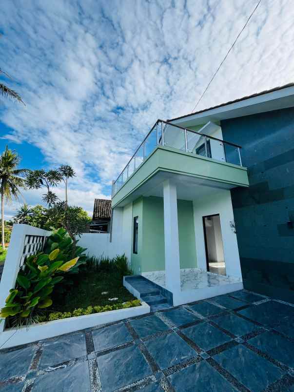 dijual rumah jl godean km 14