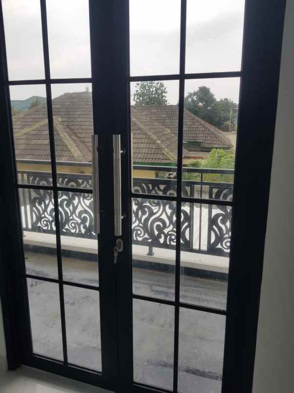 dijual rumah jl jatikramat jatibening