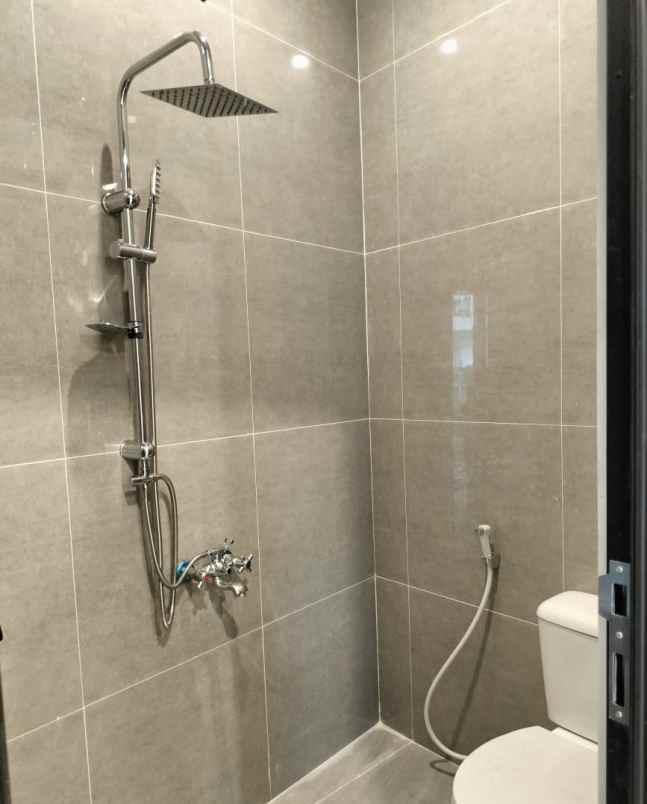 dijual rumah jl kaliurang km 12 5