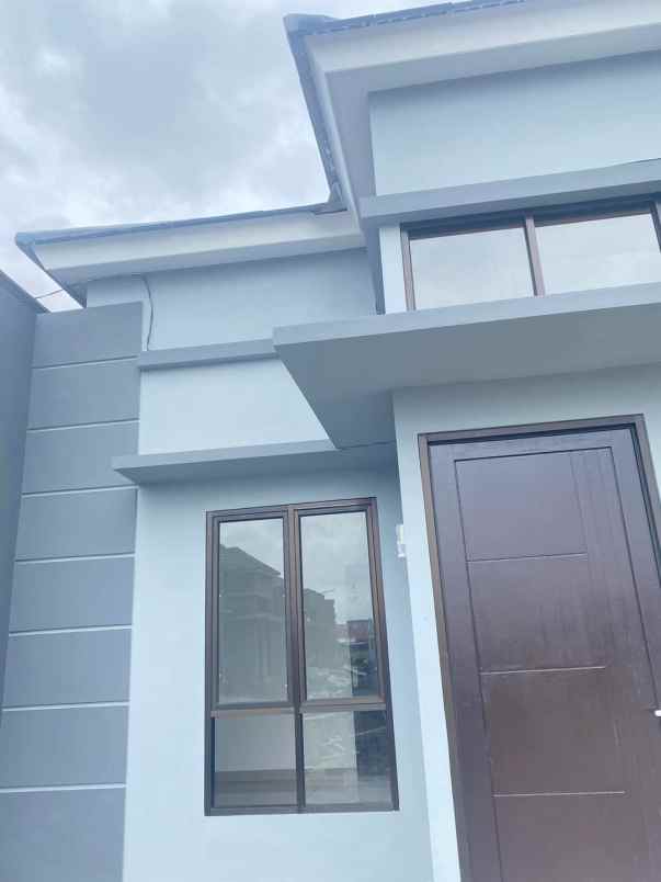 dijual rumah jl manunggal desa