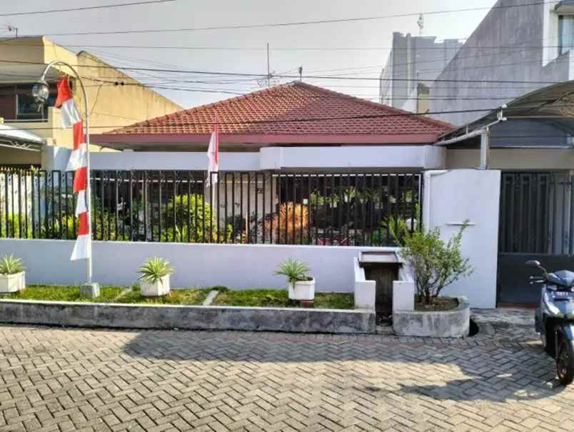 dijual rumah jl manyar kertoarjo manyar