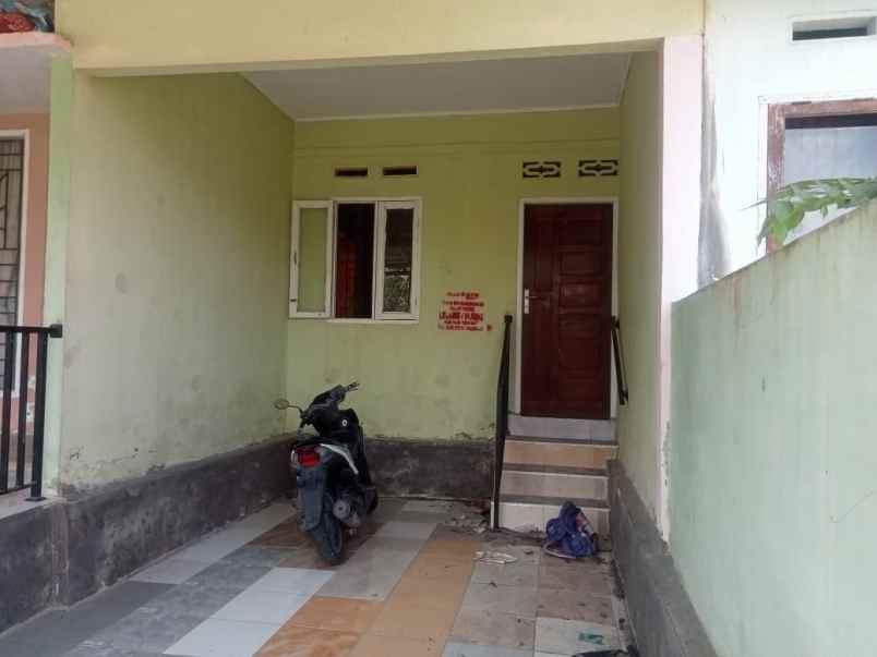 dijual rumah jl mawar