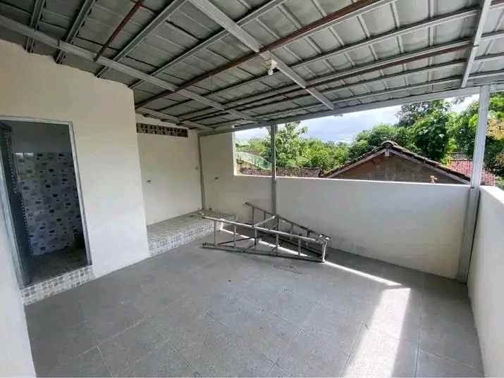 dijual rumah jl parangtritis km 10
