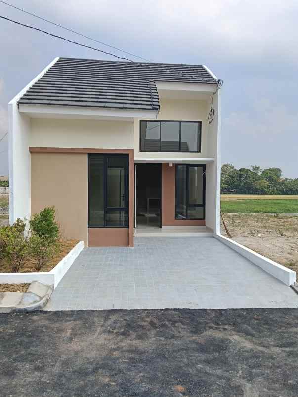 dijual rumah jl pasir randu serang baru