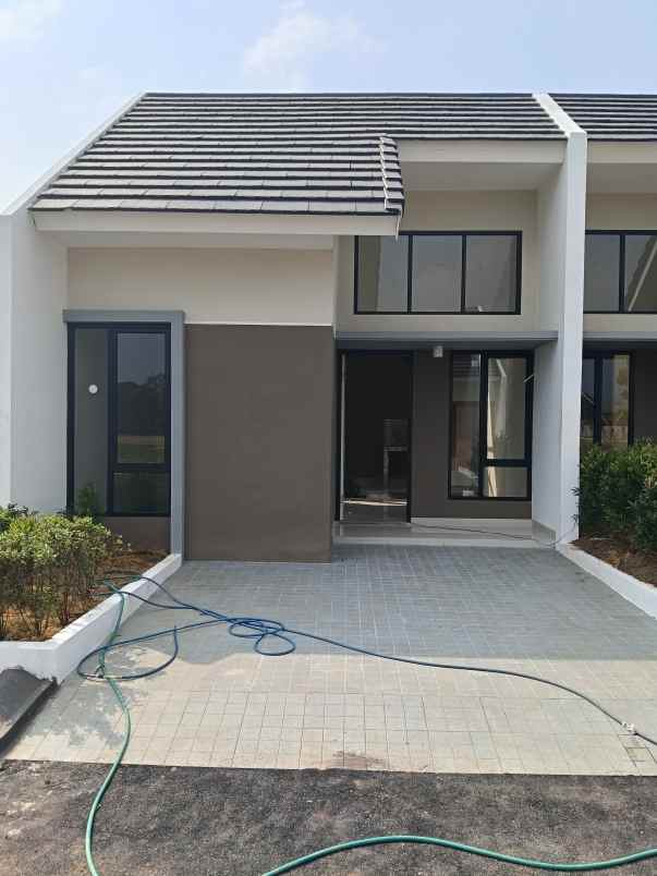 dijual rumah jl pasir randu serang baru