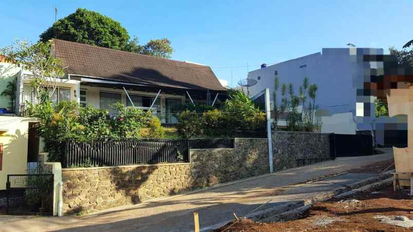 dijual rumah jl pasteur