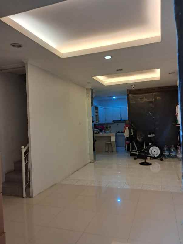 dijual rumah jl pondok kelapa duren