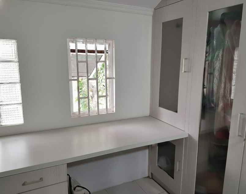 dijual rumah jl pondok kelapa duren