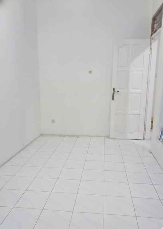 dijual rumah jl pondok kelapa duren