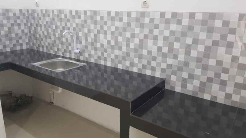 dijual rumah jl raya hankam