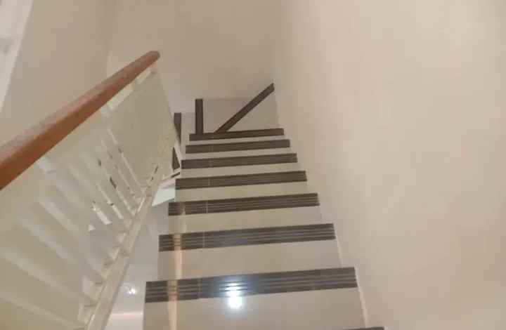 dijual rumah jl raya munjul cipayung