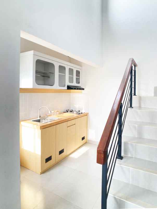 dijual rumah jl raya narogong limus
