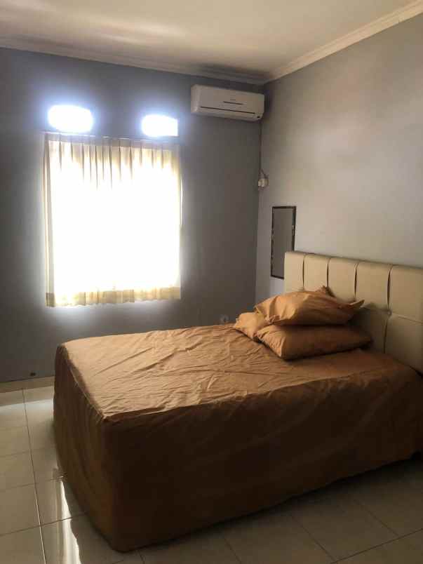 dijual rumah jl rs fatmawati raya