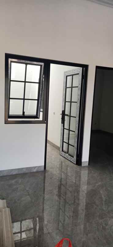 dijual rumah jl setu bantar jati