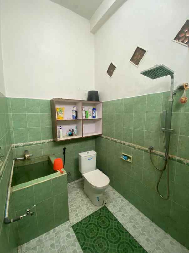 dijual rumah jl simpang gatot subroto