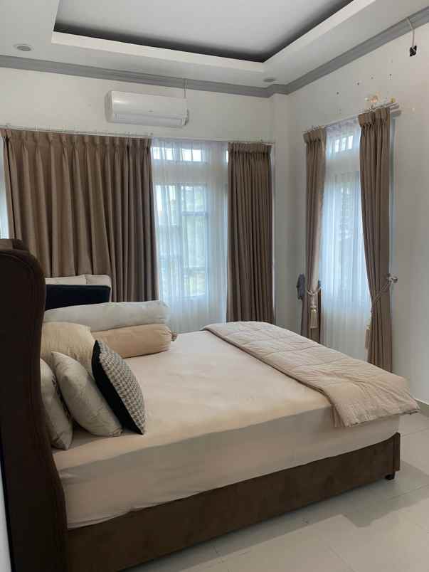 dijual rumah jl simpang gatot subroto