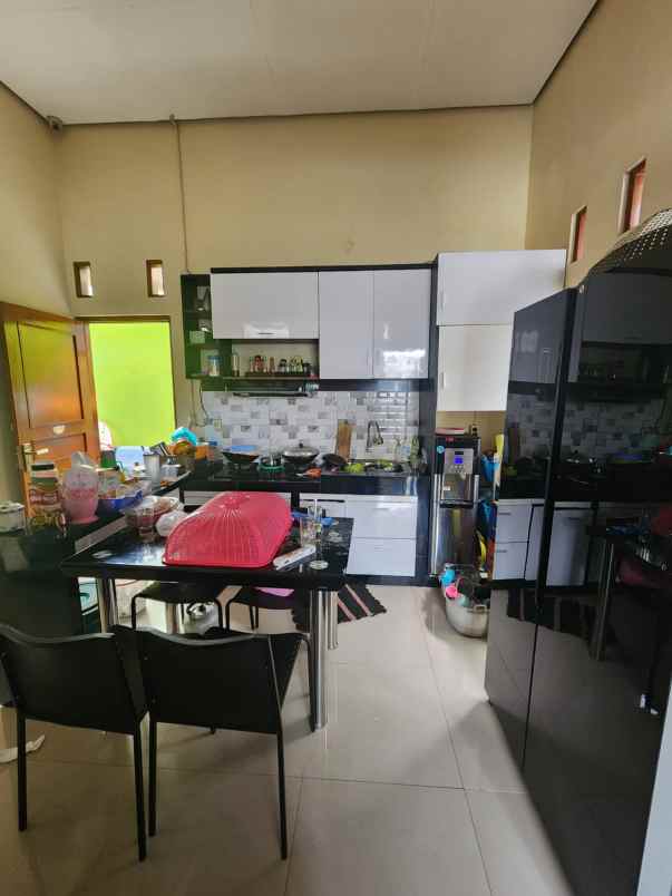 dijual rumah jl sultan agung kalibiru