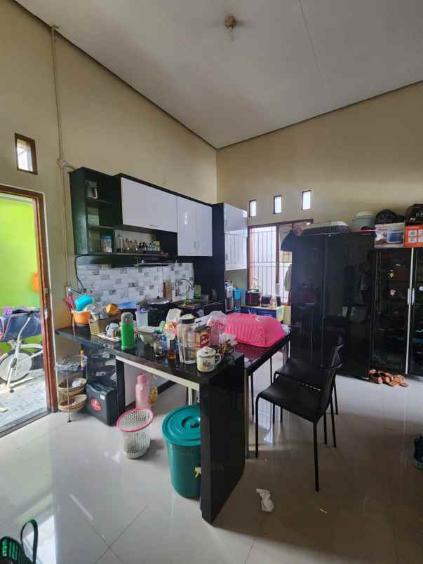 dijual rumah jl sultan agung kalibiru