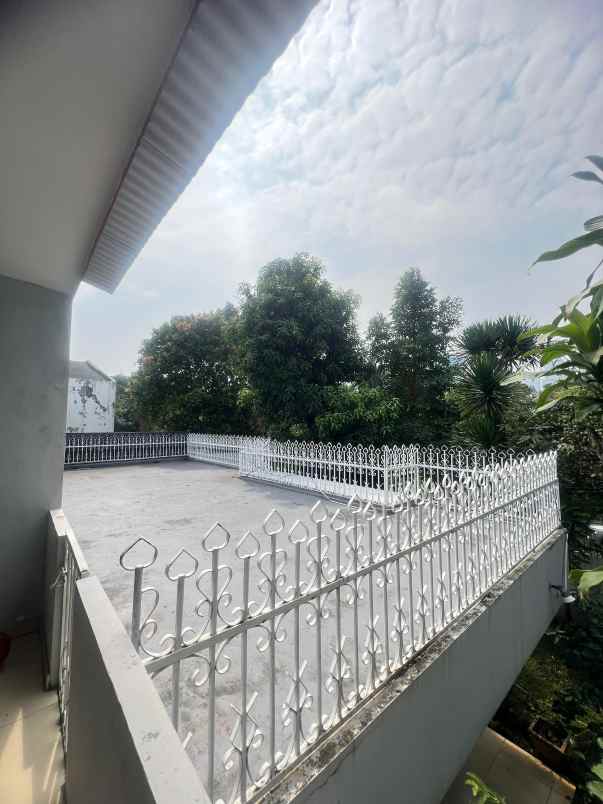 dijual rumah jl terusan hang lekir