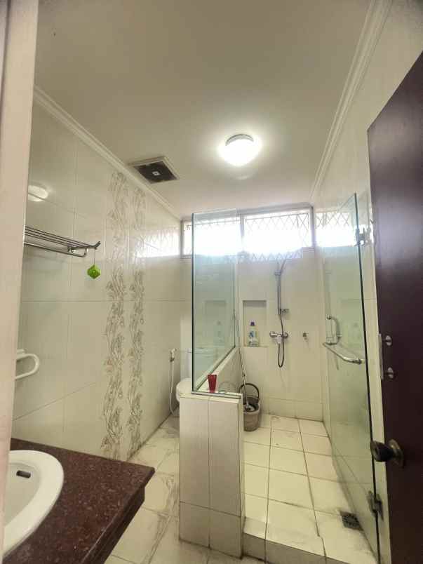 dijual rumah jl terusan hang lekir