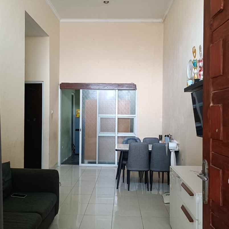 dijual rumah jln paus raya jati kramat