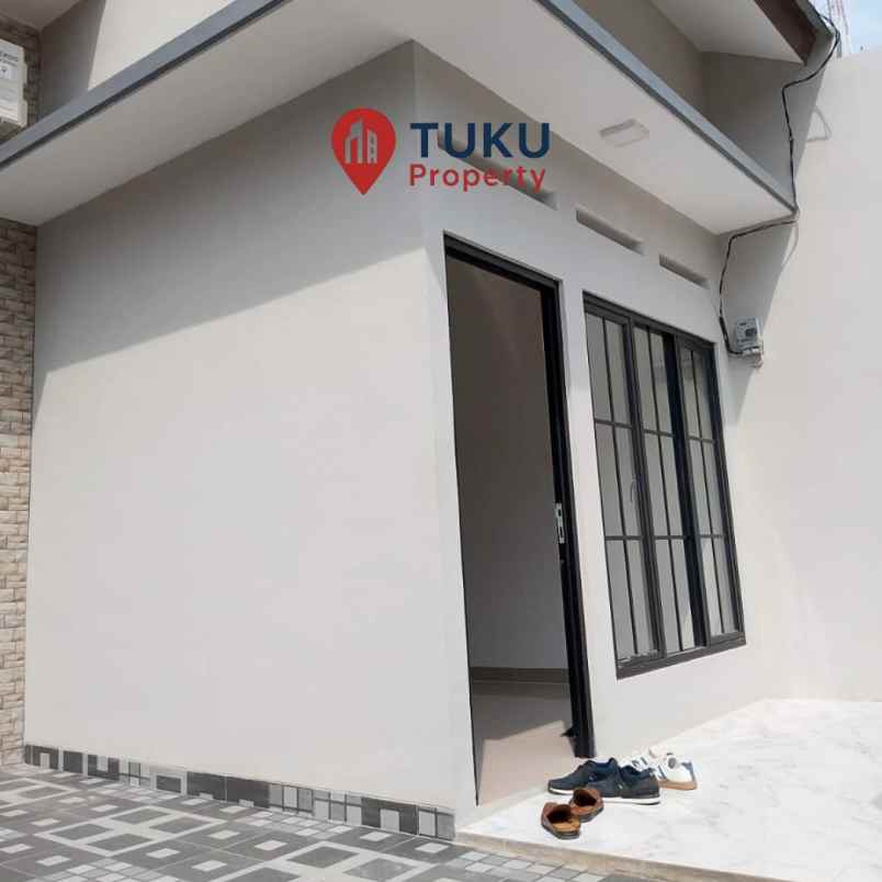 dijual rumah joglo kembangan jakarta barat