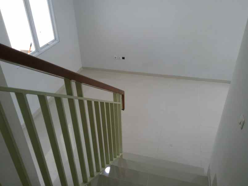 dijual rumah jurangmangu timur