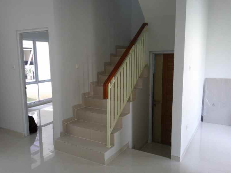 dijual rumah jurangmangu timur