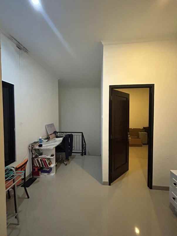 dijual rumah kalibaru cilodong depok