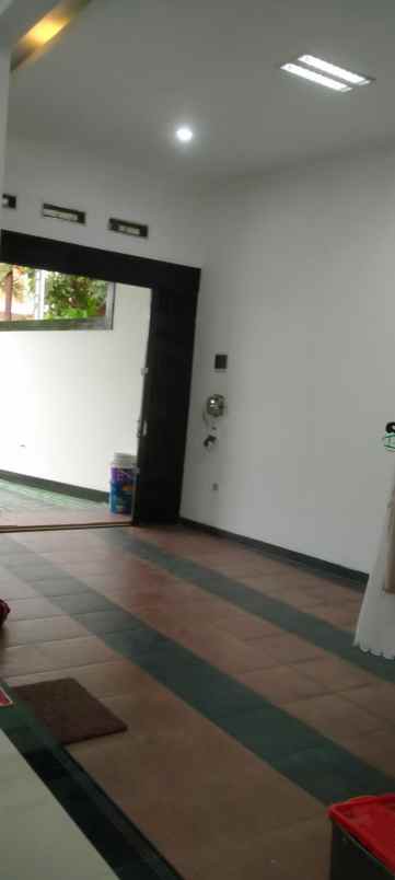 dijual rumah kalipancur