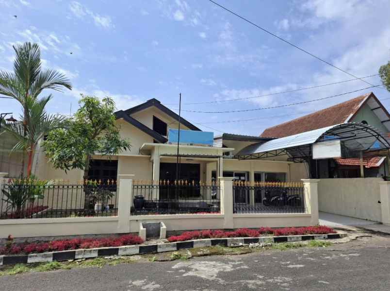 dijual rumah kaliwates
