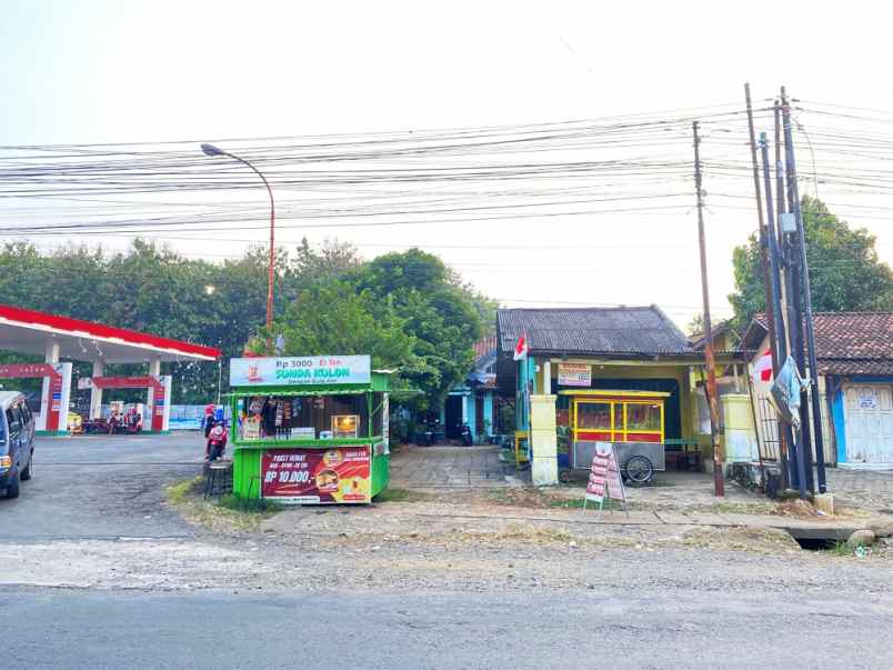 dijual rumah kampunganyar kel waturoyo