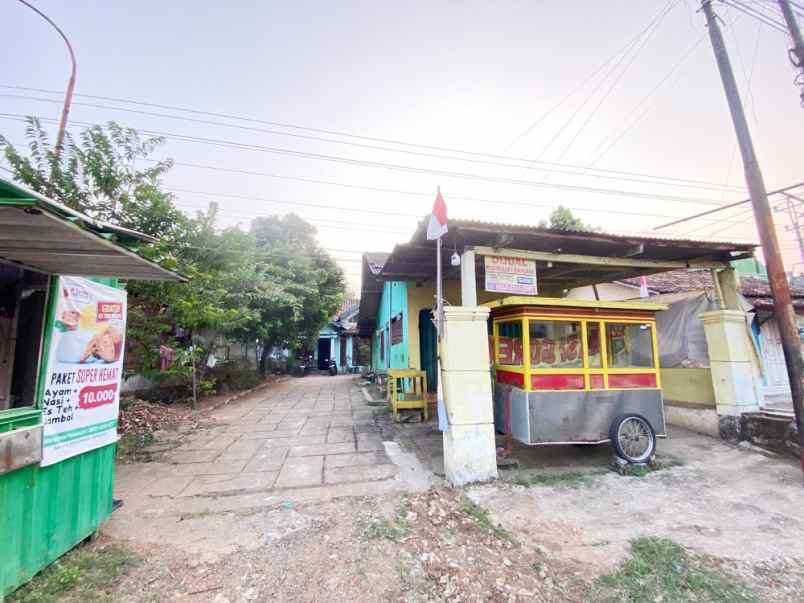 dijual rumah kampunganyar kel waturoyo