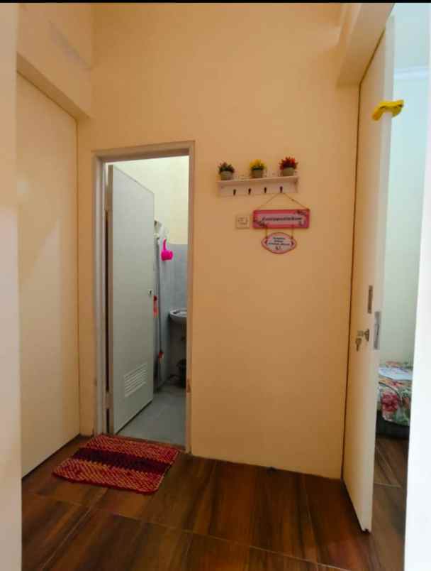 dijual rumah karangtengah