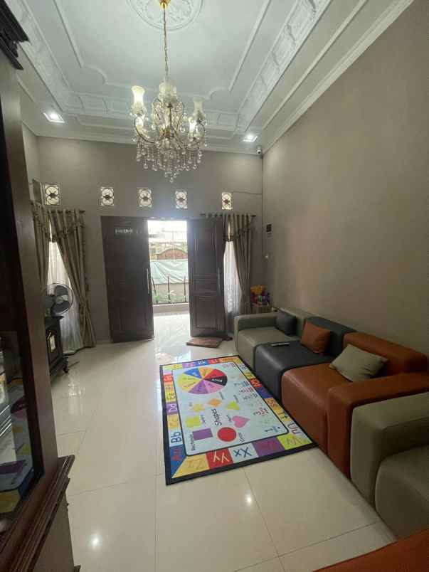 dijual rumah kebagusan