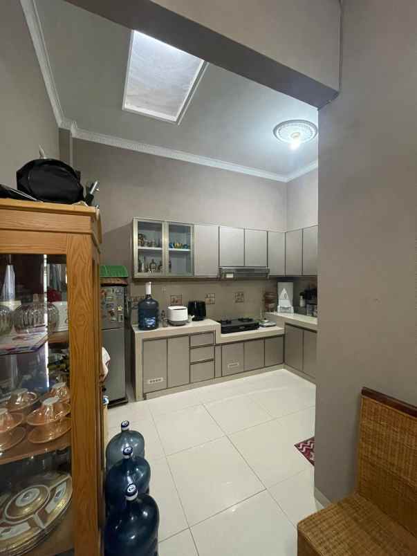 dijual rumah kebagusan