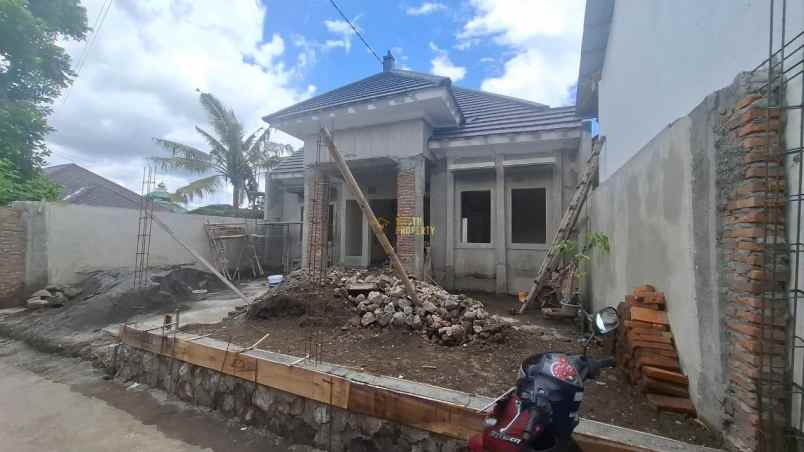 dijual rumah kebondalem kec prambanan