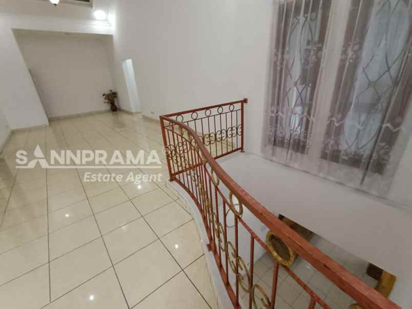 dijual rumah kedung waringin