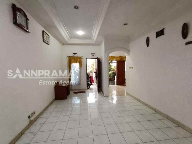dijual rumah kedung waringin
