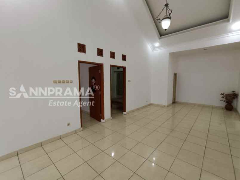 dijual rumah kedung waringin