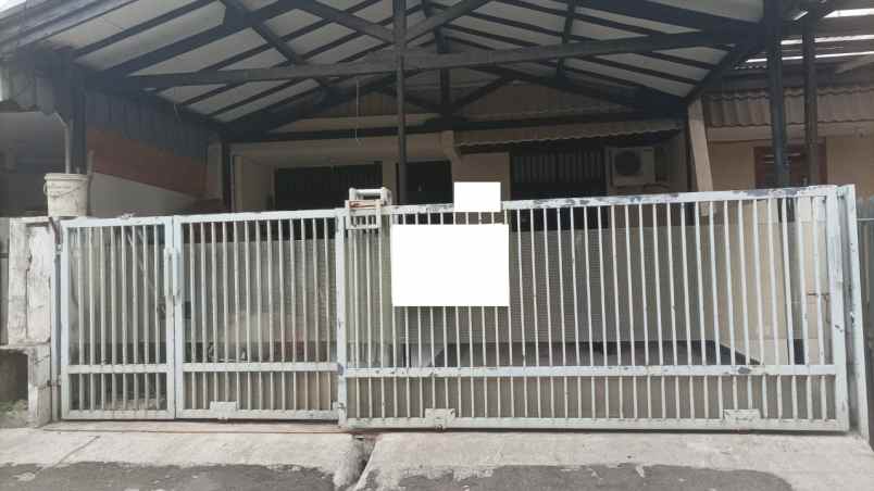 dijual rumah kelapa gading