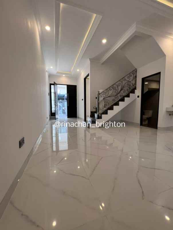 dijual rumah kertajaya indah