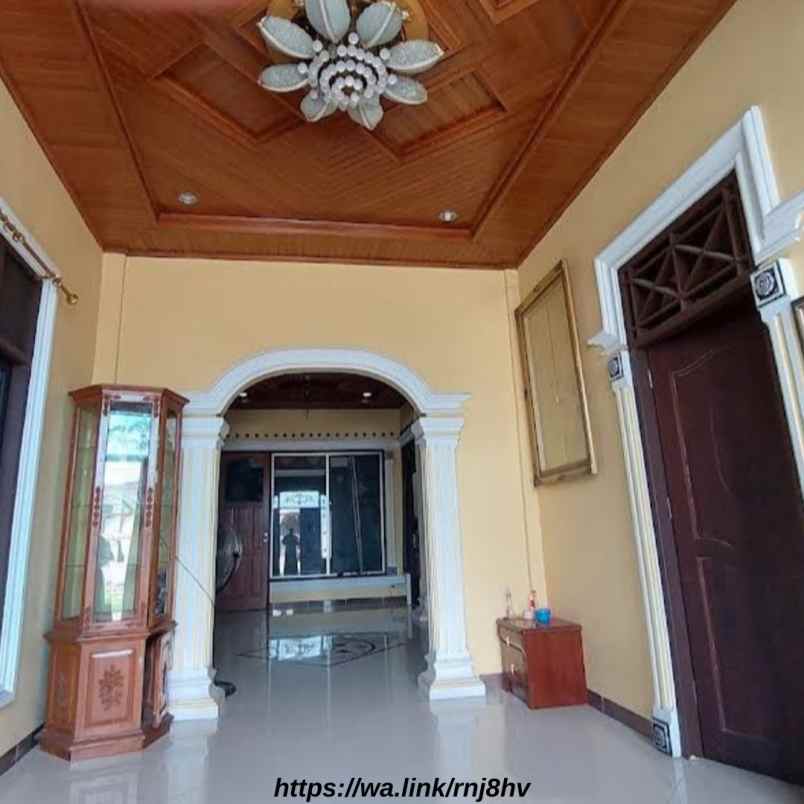 dijual rumah kesayangan butuh uang