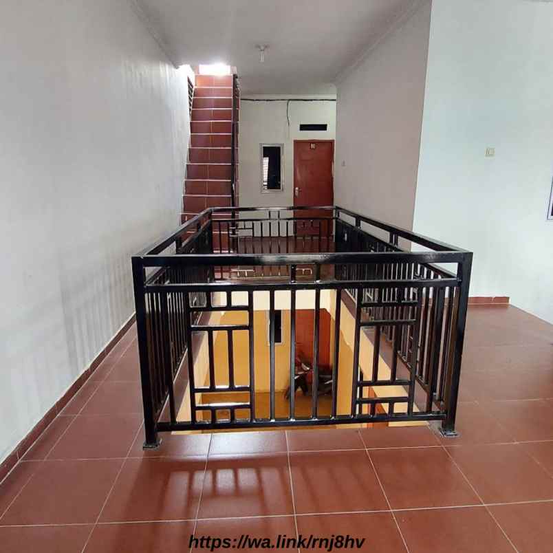 dijual rumah kesayangan butuh uang