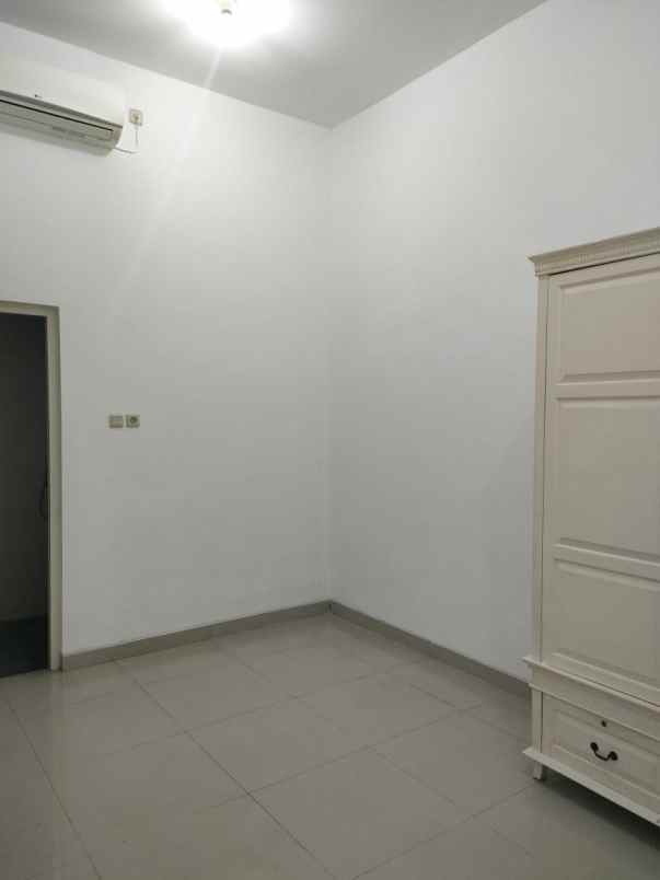 dijual rumah klampis harapan