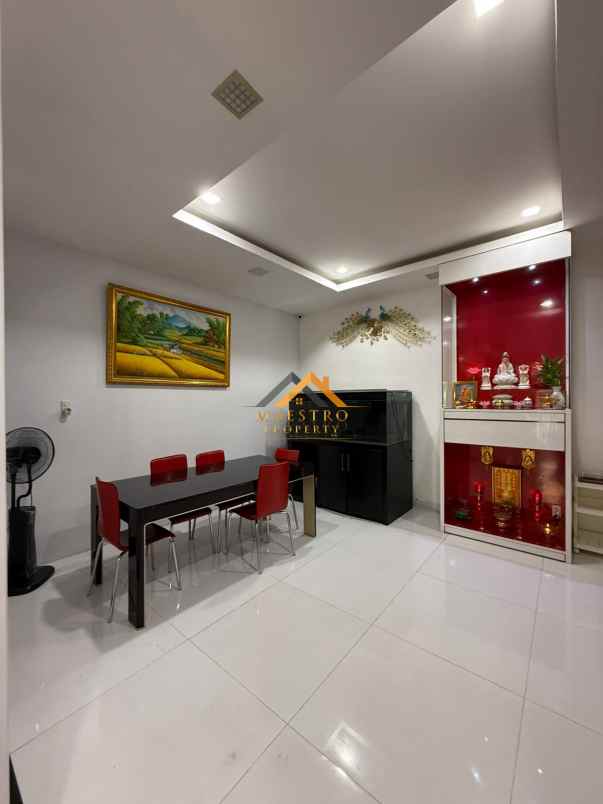 dijual rumah komplek evergreen jl amal