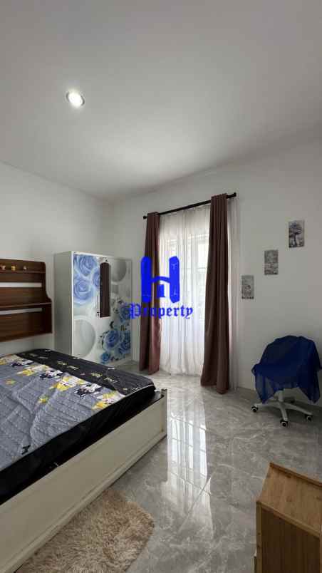 dijual rumah komplek medan resort city