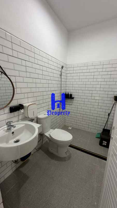 dijual rumah komplek medan resort city