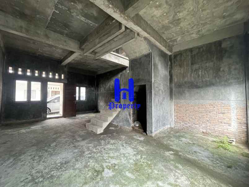 dijual rumah komplek pandan hijau residence