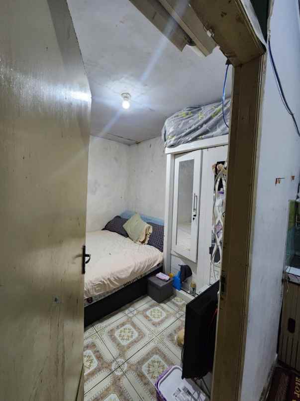 dijual rumah komplek perumahan duta